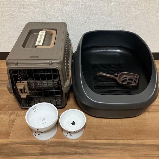 ペットキャリー\u0026システムトイレ\u0026ボール
