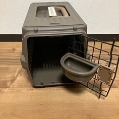 ペットキャリー&システムトイレ&ボールの画像