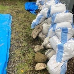 残土差し上げます。土嚢で50袋以上