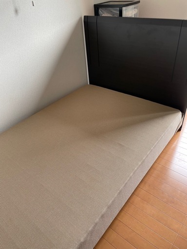 シモンズ　セミダブル　ベッド