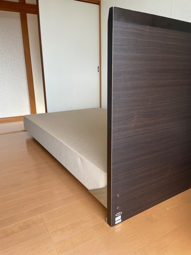 シモンズ　セミダブル　ベッド