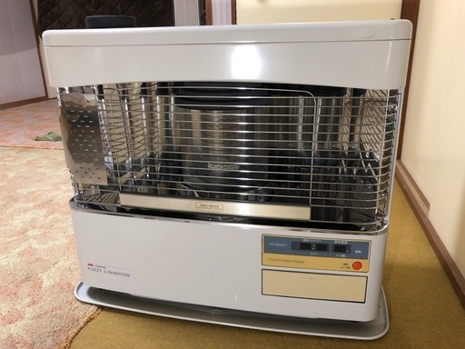コロナ半密閉式石油ストーブ