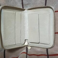 きいろ色の🟡ルイヴィトンのミニ財布　の画像