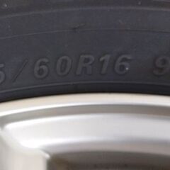 【値下げ】スタッドレスタイヤ 冬タイヤ エスティマ アルミホイル付き 205 /60R16