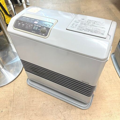 10/21【お買い得品】サンヨー ファンヒーター CFH-A10G 暖房 ポータブル