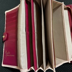 中古品ロベルタディカメリーノ長財布 ピンクの画像