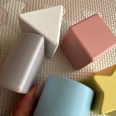 知育玩具　木のおもちゃの画像
