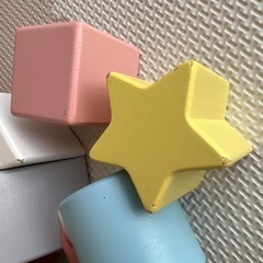 知育玩具　木のおもちゃの画像