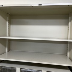 ダイシン工業　スチールキャビネット　鍵付き　事務所棚　オフィス家具の画像