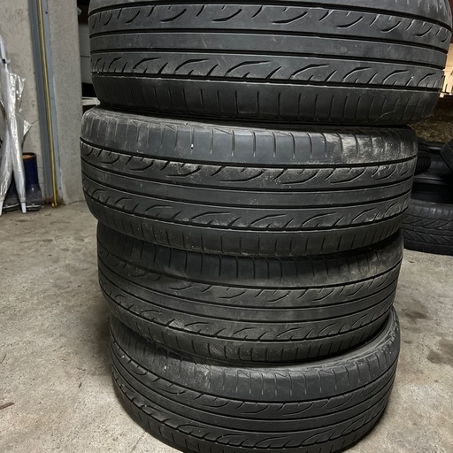車のパーツ 205/55R17