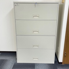 ダイシン工業　スチールキャビネット　鍵付き　事務所棚　オフィス家具の画像