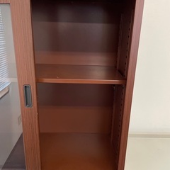 コクヨ　木製キャビネット　鍵付き　事務所棚　オフィス家具の画像