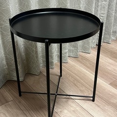 IKEAトレイテーブル　ブラックの画像