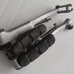 ★シマノ Vブレーキ　BR-M422　シルバーの画像