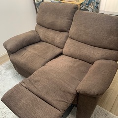 【10月11日10-13時の受取限定】リクライニングソファの画像