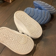 adidas 12センチ　くつ　サンダル  の画像