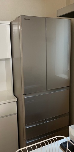 傷なしほぼ新品 東芝冷蔵庫462L 