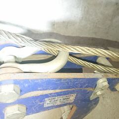 ♦⑤ワイヤー付き　CGCS1000 スーパーツール　(SUPERTOOL)　Lifting Clamp for Concrete Material 株式会社スーパーツール U字溝吊クランプ  1個の画像
