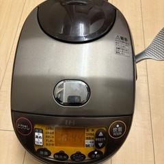 ZOJIRUSHI 炊飯器 NP-VI10(取引中)