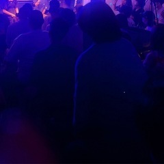 今週平日空いてる人ぉ🙋‍♀️