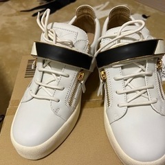 Giuseppe Zanotti 靴の画像