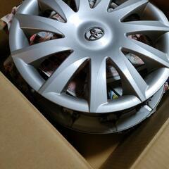 トヨタ１４インチ 純正ホイールカバーの画像