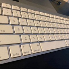 Apple PC iMac 21.5インチの画像