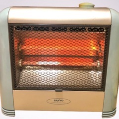 美品 SANYO サンヨー 電気ストーブ 転倒OFF機能付きの画像