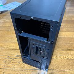 mATX PCケース、新品のままの画像