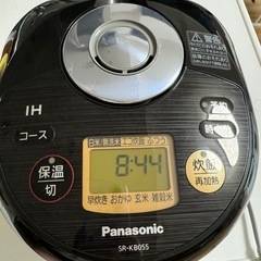 炊飯器　SR-KB055