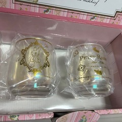 ピーターラビット！オーロラグラス　ゴシック調柄の画像
