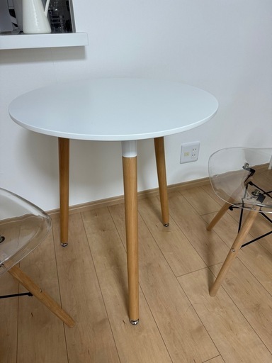 カフェテーブル 直径60cm高さ74cm\n