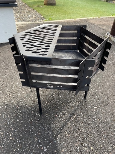 WAQ 焚き火台　YAGURA ヤグラ