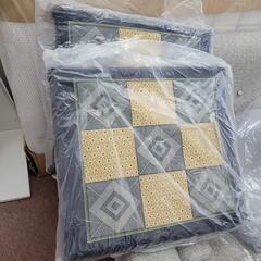 ★未使用品★オバタ商事　座布団