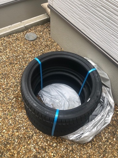 215/40ZR18 85W、タイヤ、18インチ用、新品