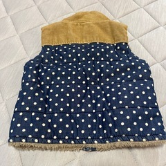 【美品】アウター　ベスト　90サイズの画像