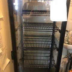 【ジャンク】レマコム　四面ガラス冷蔵ショーケース　R4G-130SLB フォーシーズン　130リットル　黒の画像