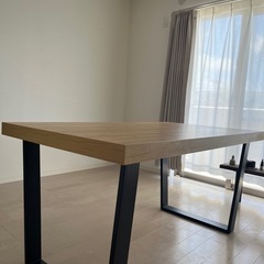 ダイニングテーブル