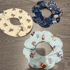 ベビー　スタイ　4点の画像