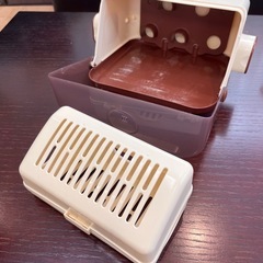 【484】コンビ　哺乳瓶消毒衛生ケースの画像
