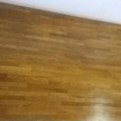 食卓テーブルの画像