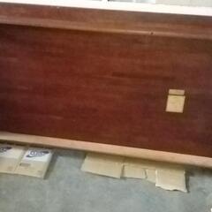 食卓テーブルの画像