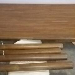 食卓テーブルの画像