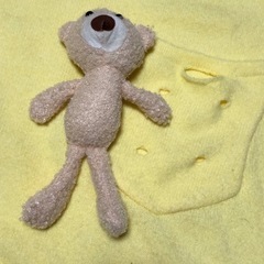 セーター マスコット付きの画像