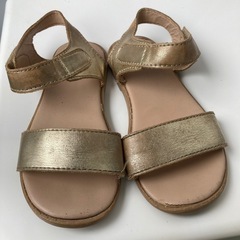 貰ってください　H&M キッズ サンダル ゴールドの画像