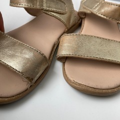 貰ってください　H&M キッズ サンダル ゴールドの画像