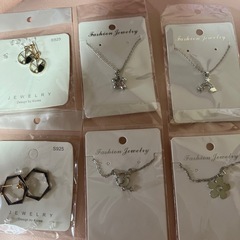 ピアスとネックレス5