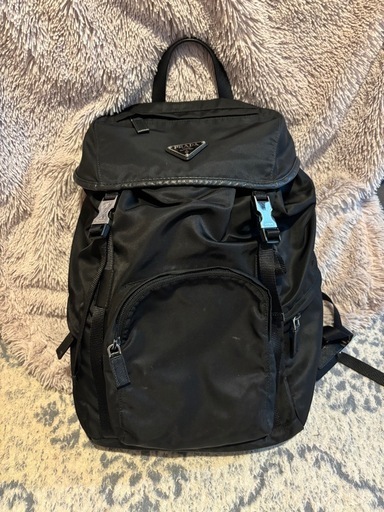 プラダリュック