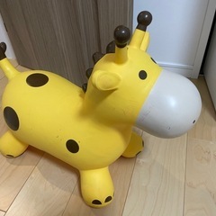 乗用玩具　乗り物　おもちゃ