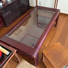 ガラステーブル